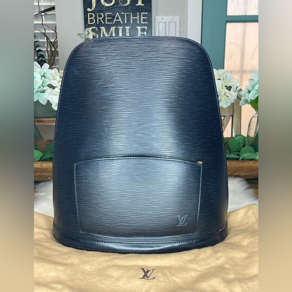 MT80 - Authentic Louis Vuitton Gobelin Epi Backpack